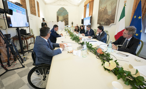 Il Presidente del consiglio, i Ministri competenti e i Presidenti di Fand e Fish a Villa Pamphili