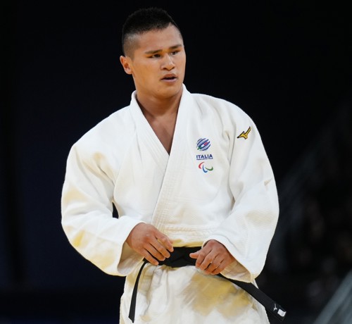 Dongdong Camanni durante una competizione internazionale con l'Italia